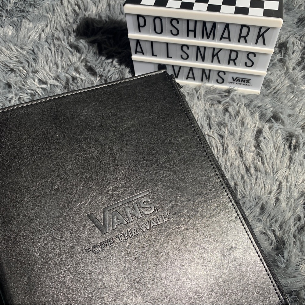 Vans off the wall notebook with pocket limited edition